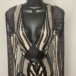 L’ATISTE by Amy- Black Sequined L/S Nude Dress